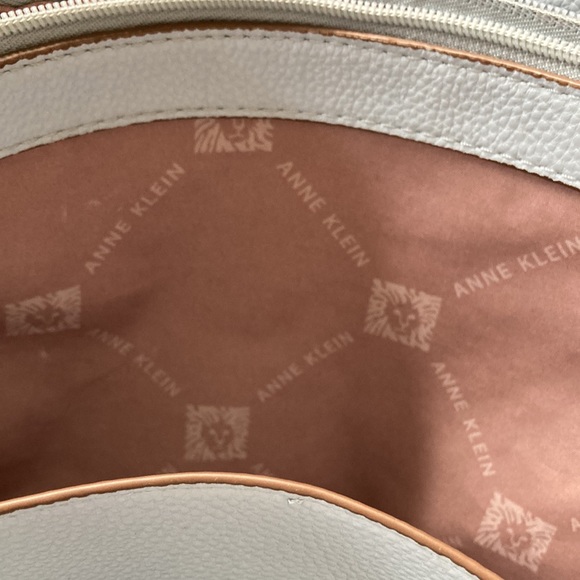 Anne Klein Satchel/purse/Bag - Picture 9 of 12